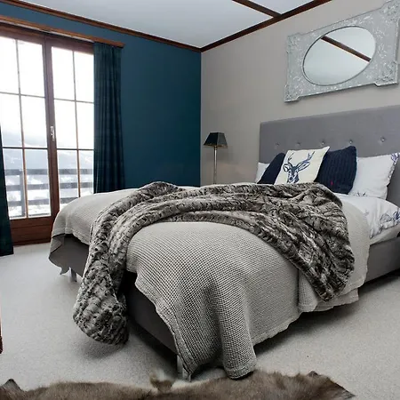 Dağ evi Luxury Chalet With Sauna, Hot Tub And Mountain View Close To Slopes *