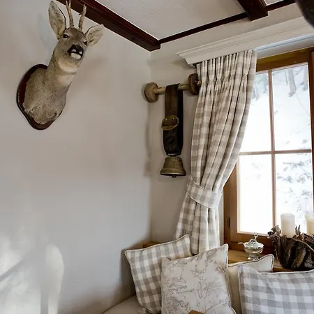 Luxury Chalet With Sauna, Hot Tub And Mountain View Close To Slopes Chalet Klosters