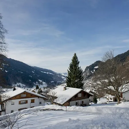 Luxury Chalet With Sauna, Hot Tub And Mountain View Close To Slopes Chalet Klosters